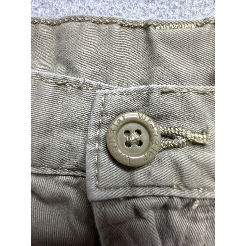 Wrangler Cargo Shorts Mens 42 Khaki Multi Pocket Outdoor Utility Classic Comfort - Picture 5 of 12